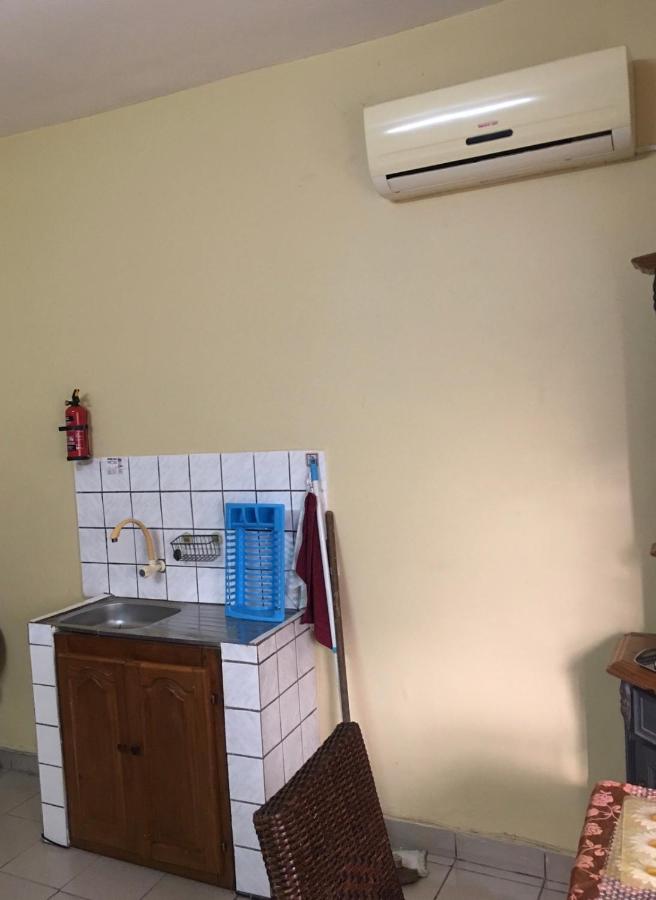 Vicky Appartements Palmengarten Douala Maképè Belavie photo