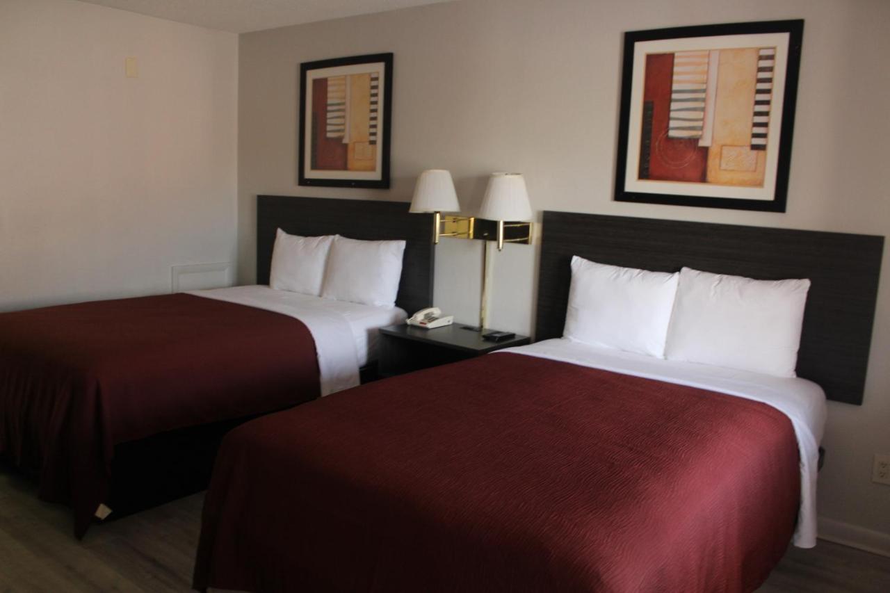 Parkway Inn — photo 9