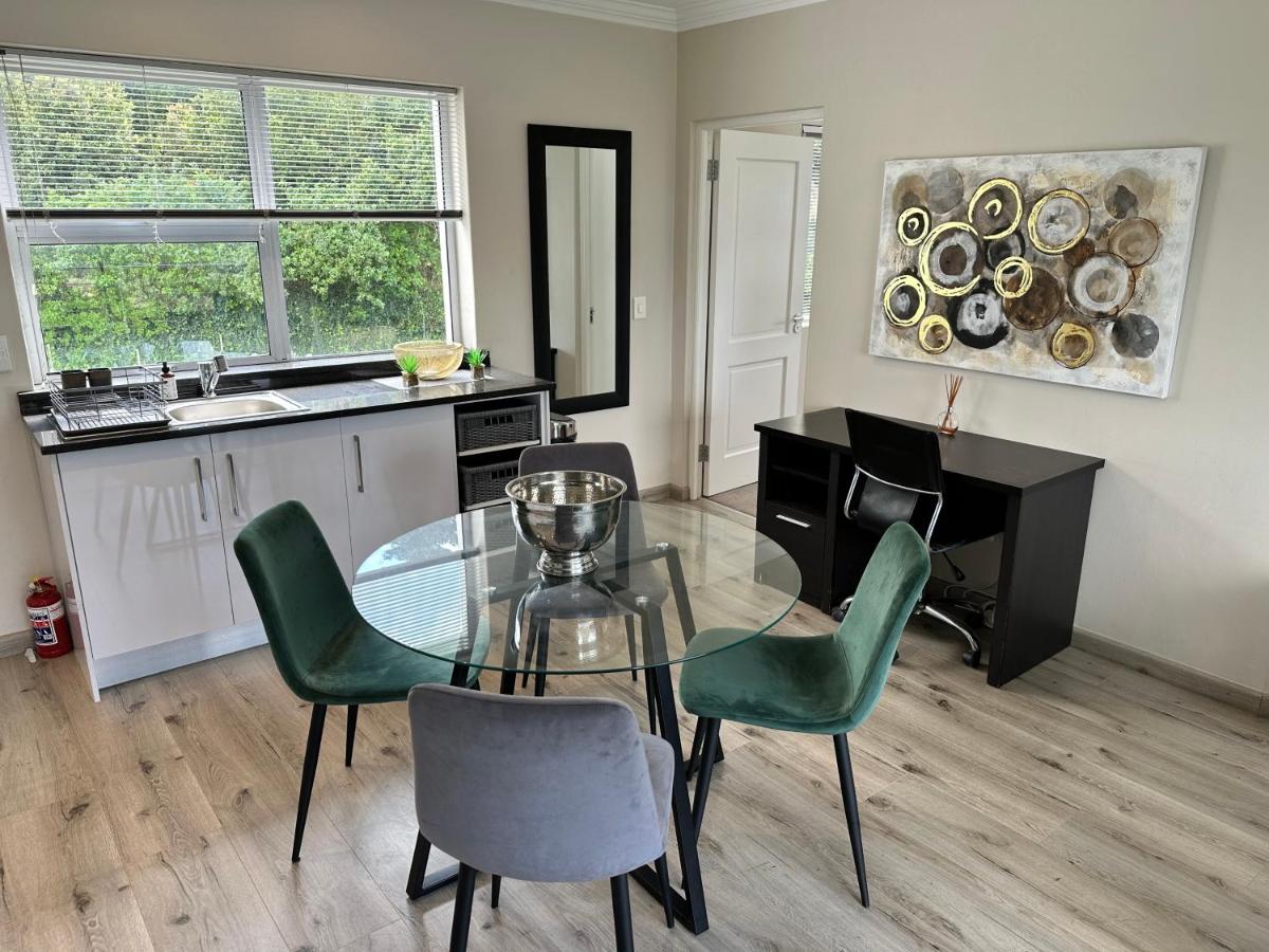 The Palm Hout Bay - 5