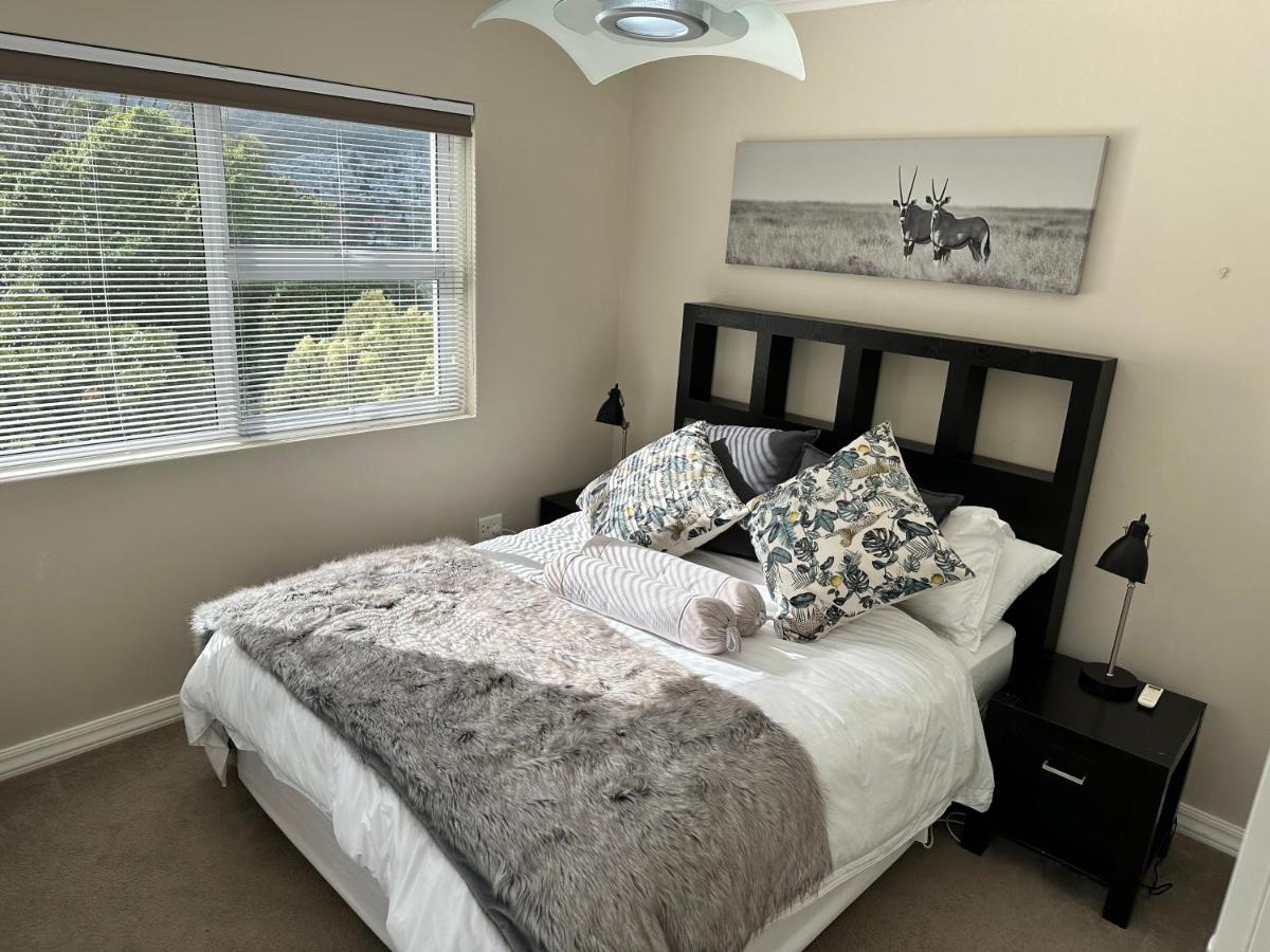 The Palm Hout Bay - 4