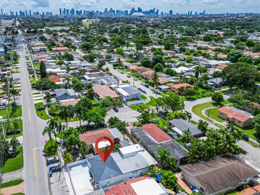 Miami Luxury Home! Next to Miami airport and beach - 2