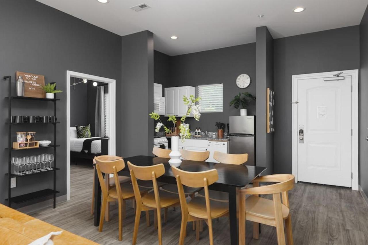 Chic East Nash Condo - Walk to Restaurants Bars and Music - 4