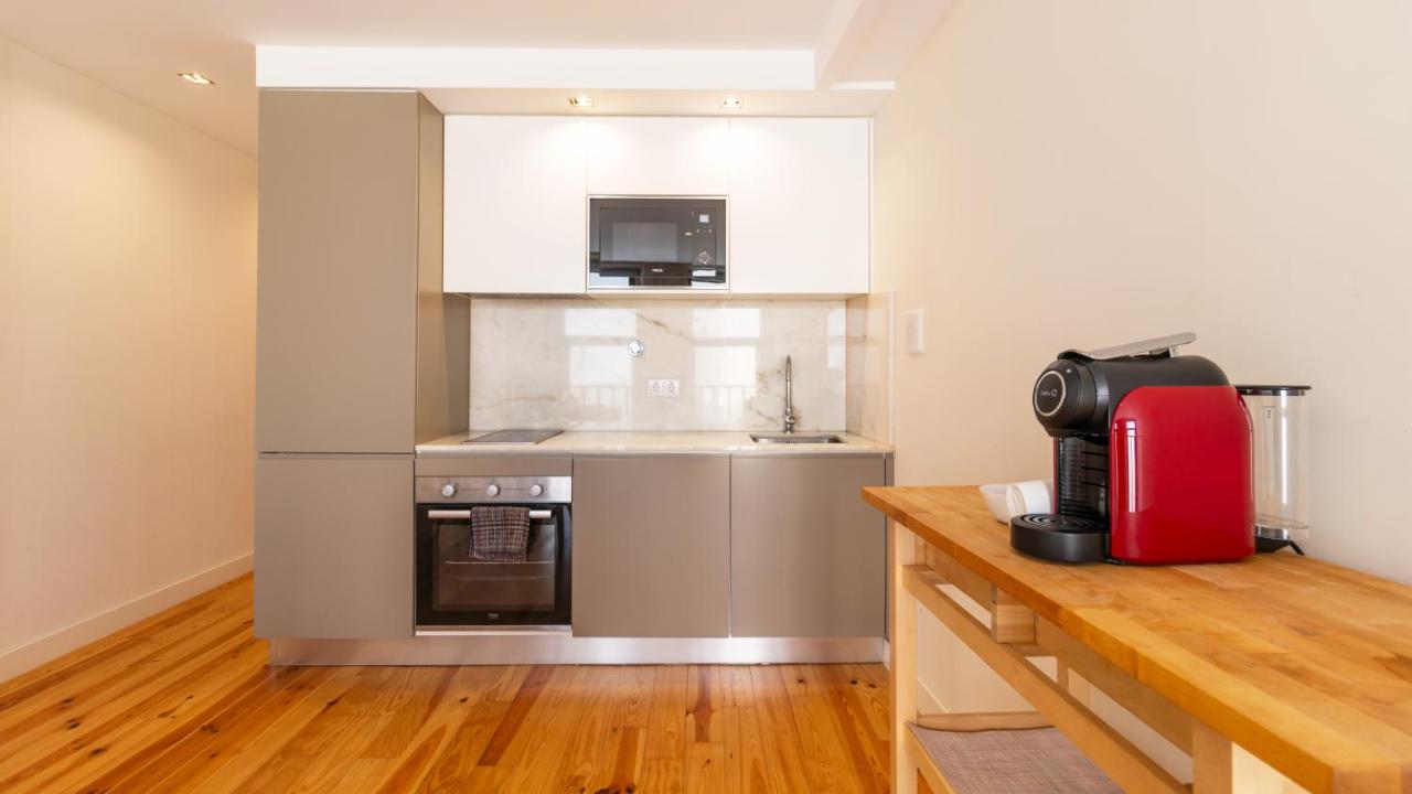 Delightful Duplex by LovelyStay - 5