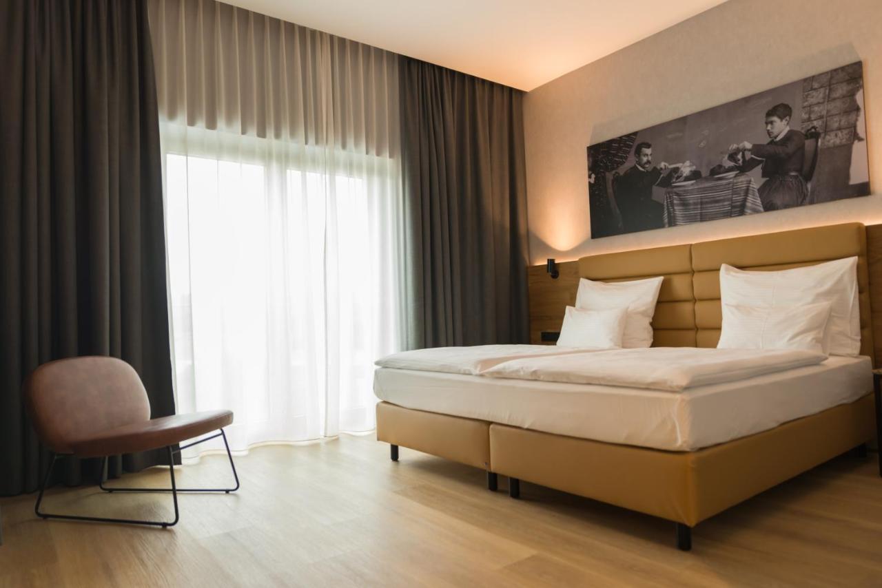 mk hotel tirana photo