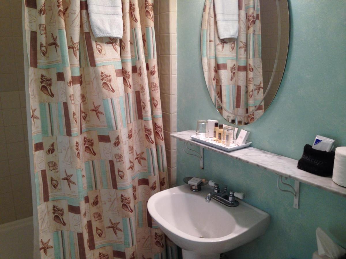 Mango Inn Bed and Breakfast — photo 14
