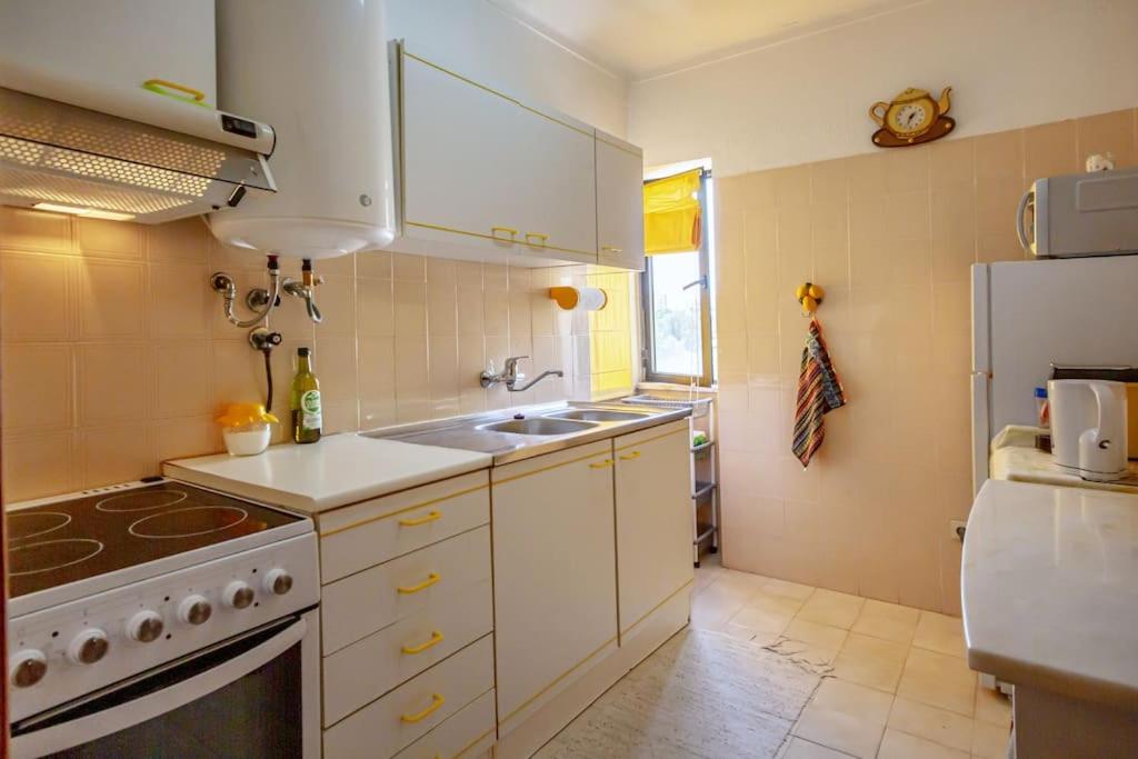 Cozy Apartment near the Beach - 2