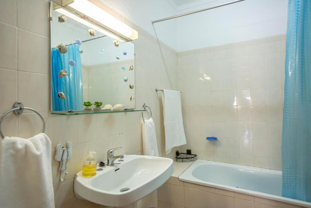 Cozy Apartment near the Beach - 3