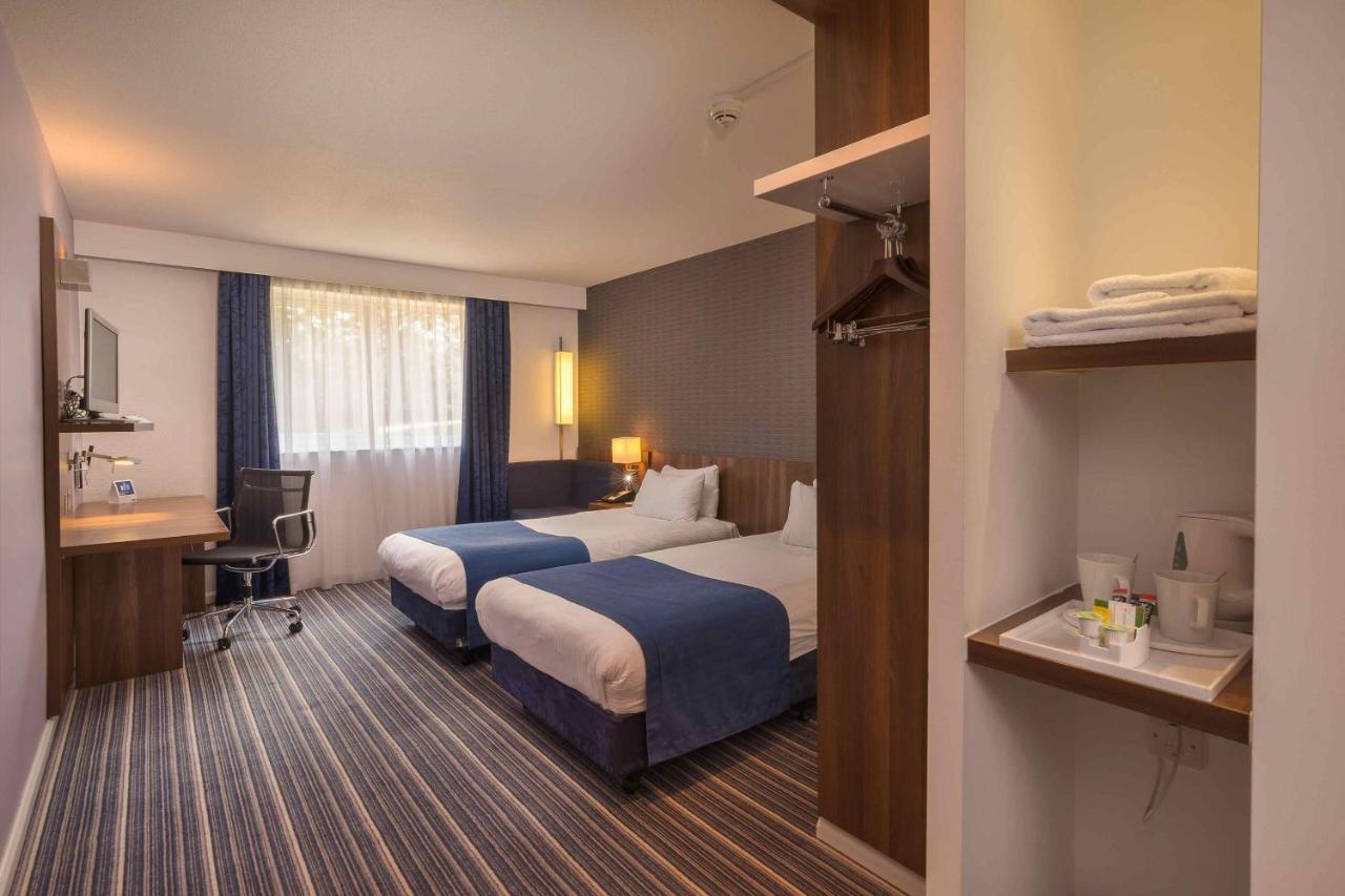 Standard Room with Free Hot Breakfast