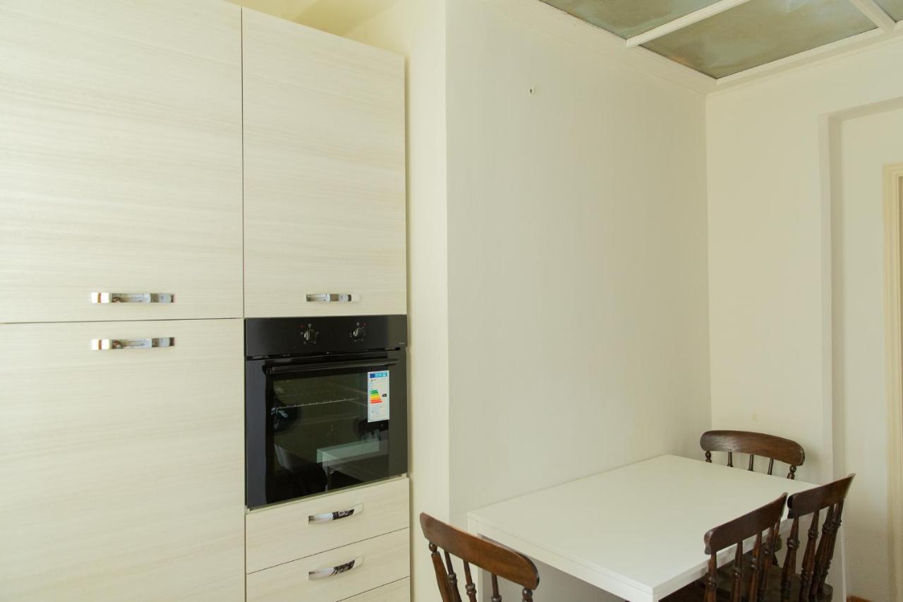 Strategic 2BR Apartment - 4