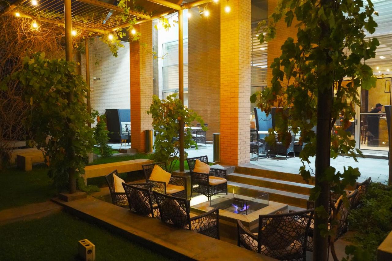 Hilton Garden Inn Santiago Airport photo