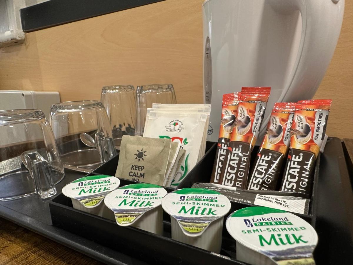 Tudor Court Hotel - 4