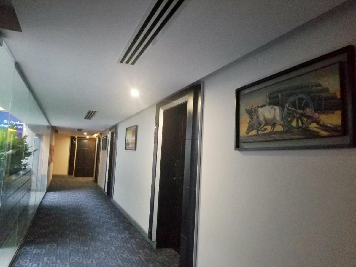 Sky City Hotel Dhaka photo