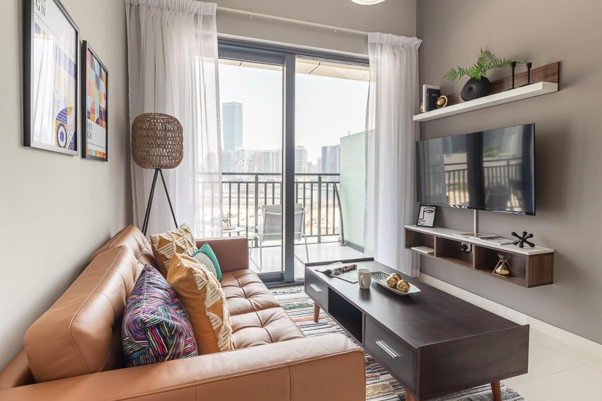 Frank Porter - Zada Tower - 5