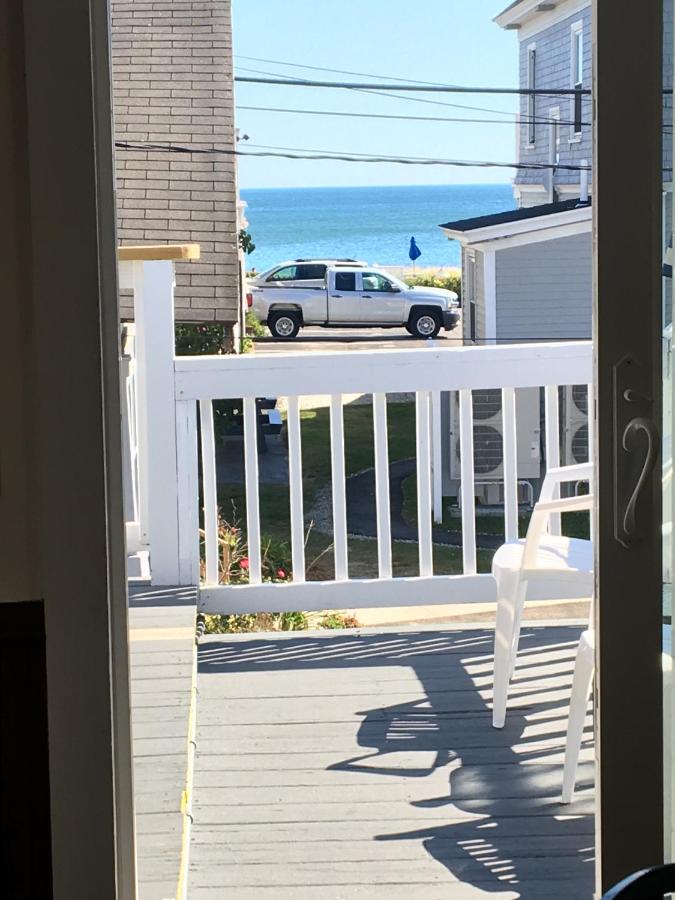 Sandpiper Beachfront Motel — photo 12