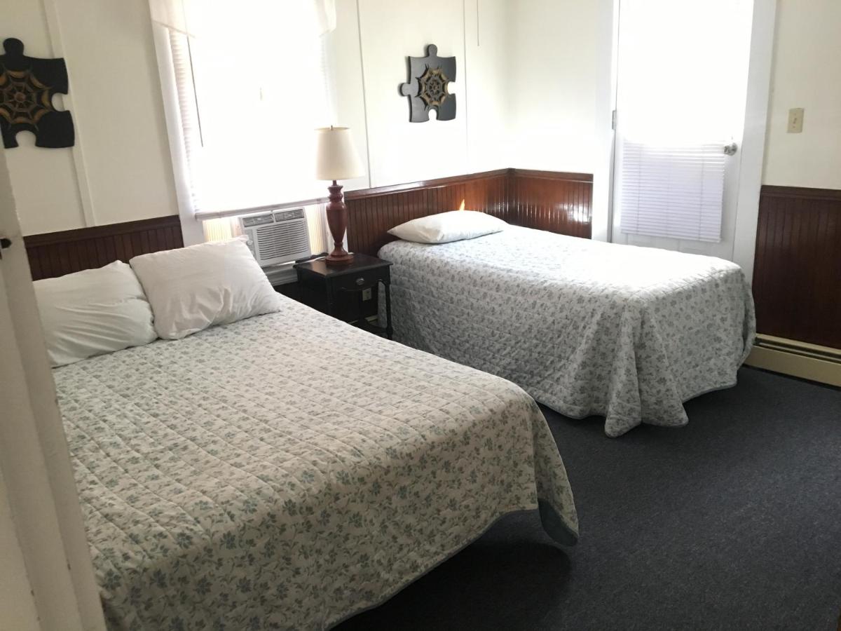 Sandpiper Beachfront Motel — photo 14