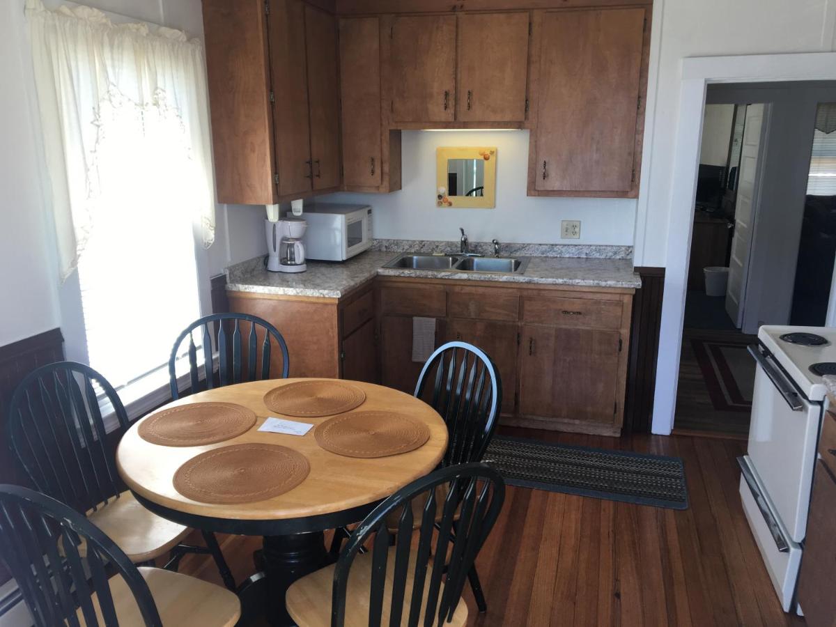 Sandpiper Beachfront Motel — photo 16