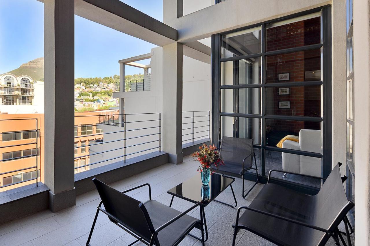 Rose - Luxury City living with views! - 2