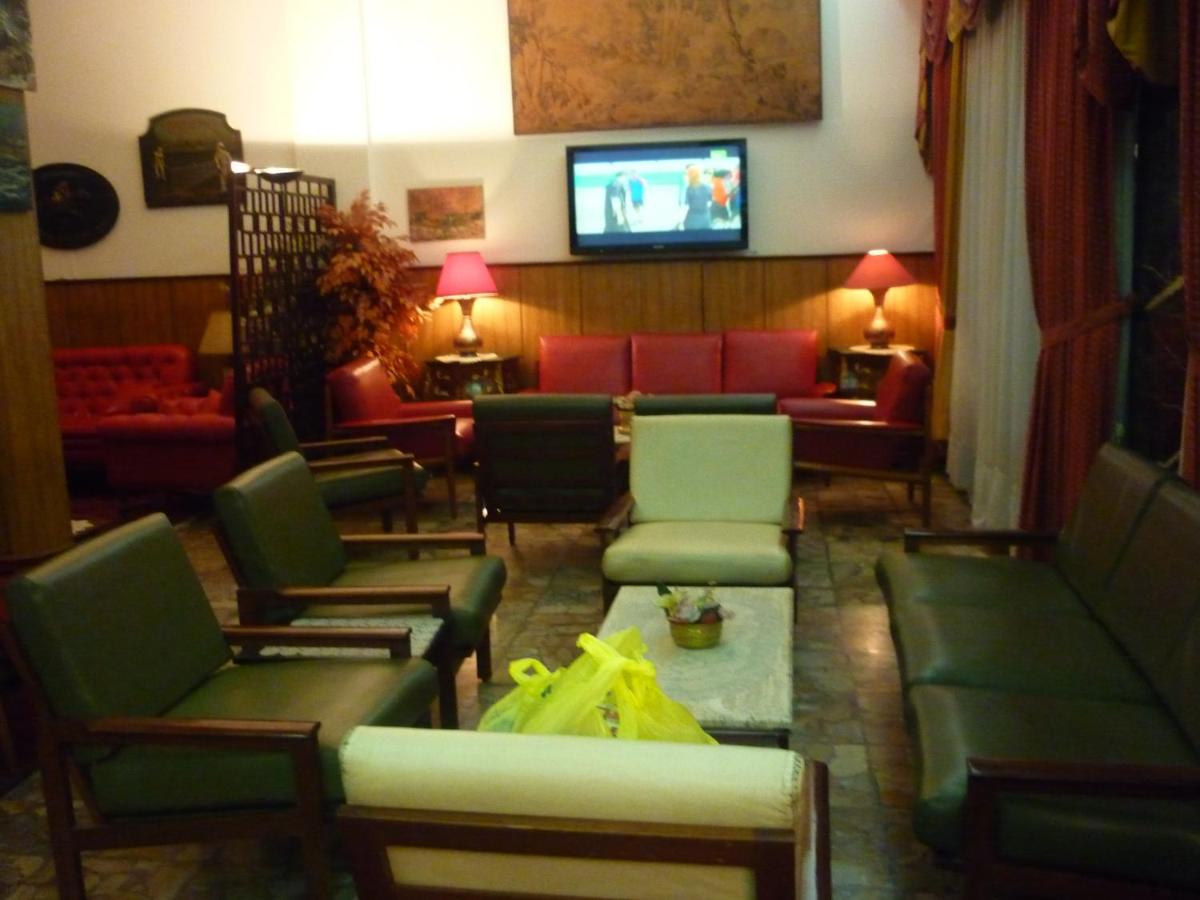Embassy Hotel photo