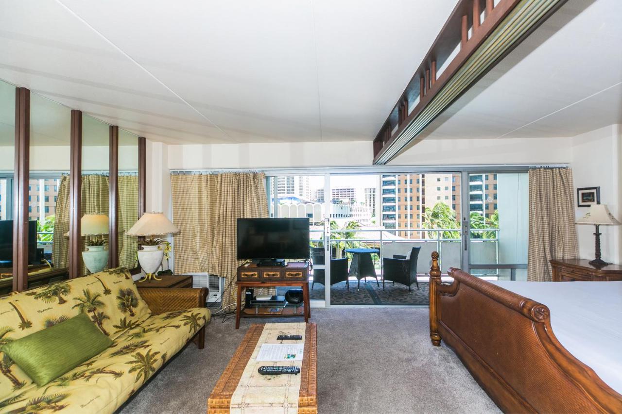Ilikai Tower 430 Lagoon View 1BR photo