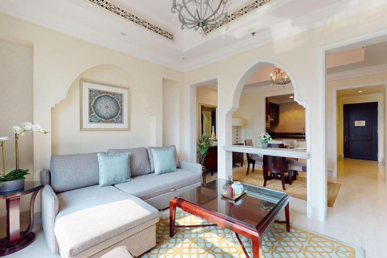 Vacationer Holiday Homes I One Bed with Dubai Fountain View I Souq Al Bahar - 5