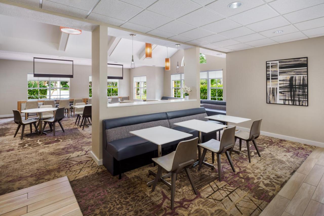 Regency Inn — photo 19