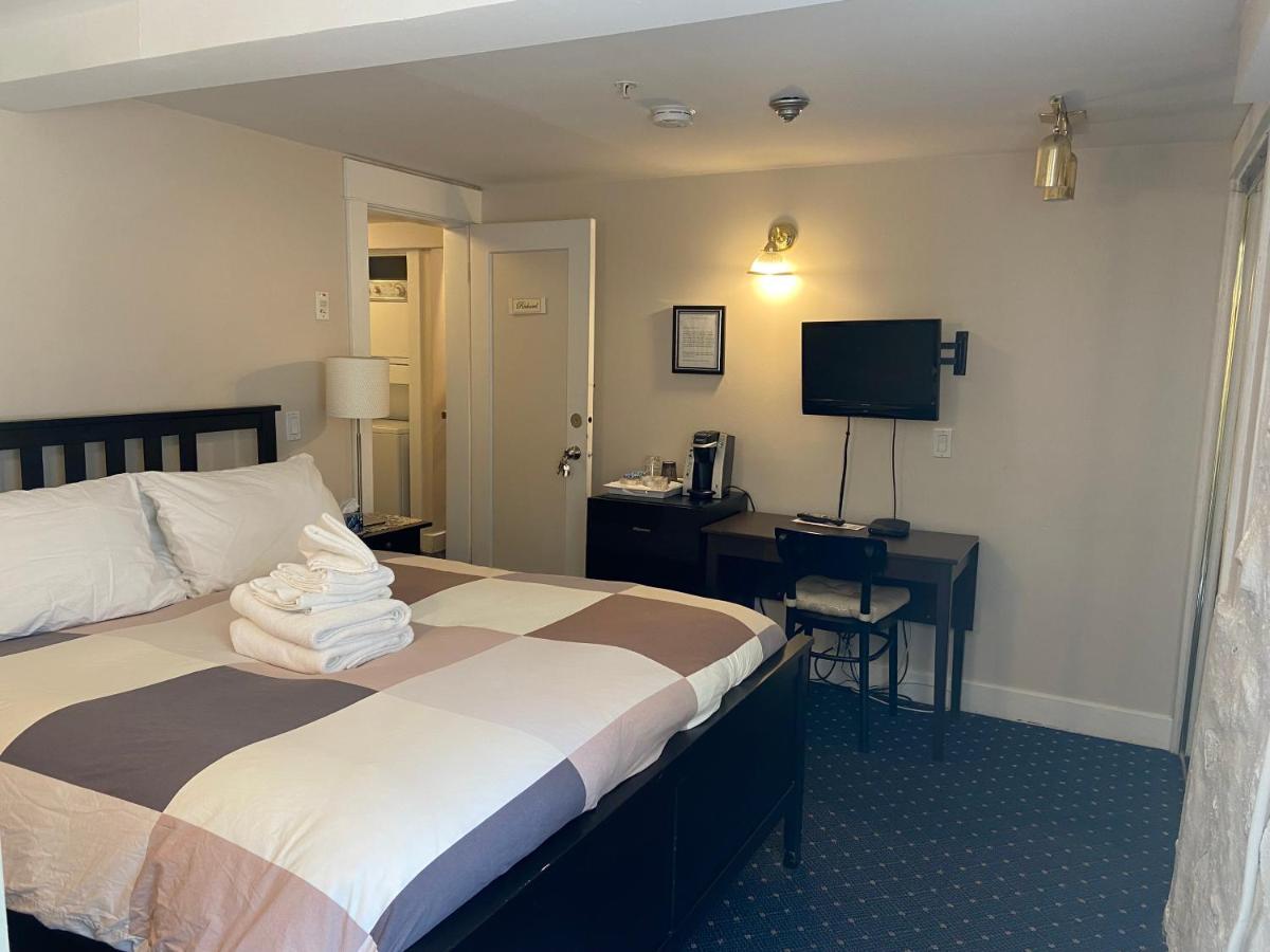 Windsor Guest House photo