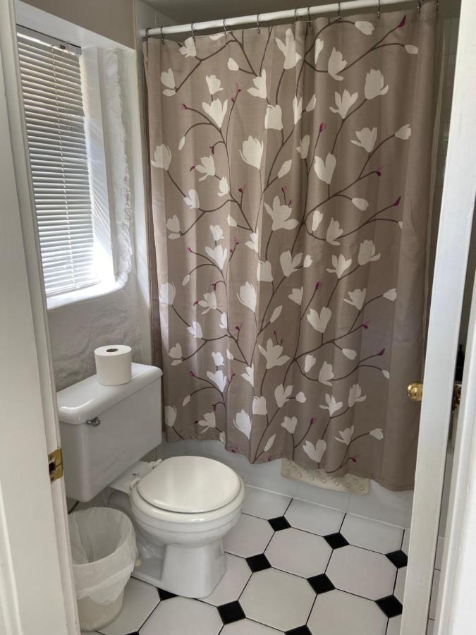 Windsor Guest House photo