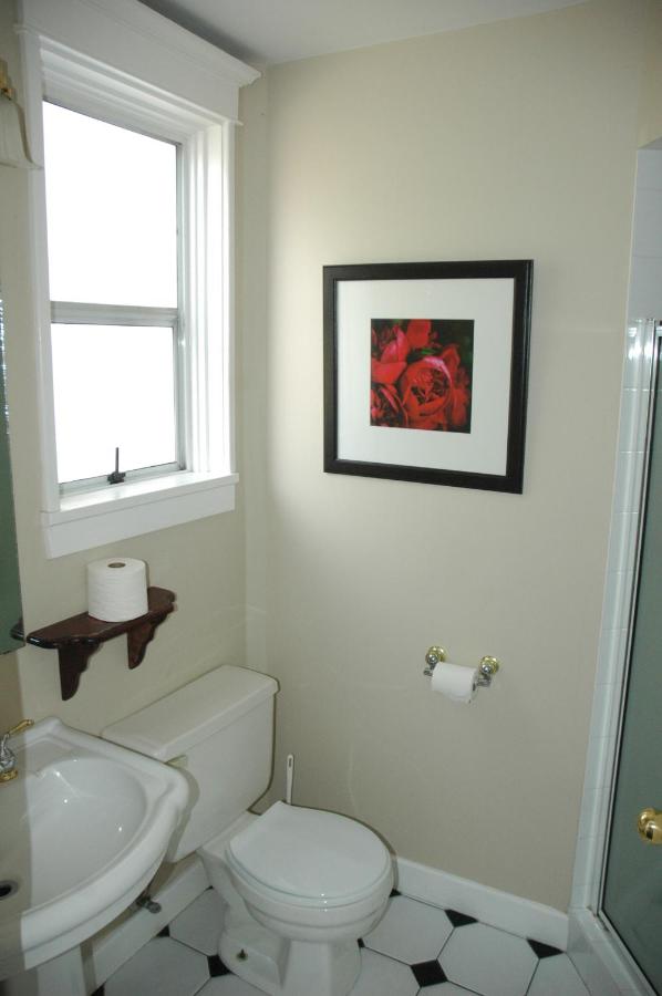 Windsor Guest House photo