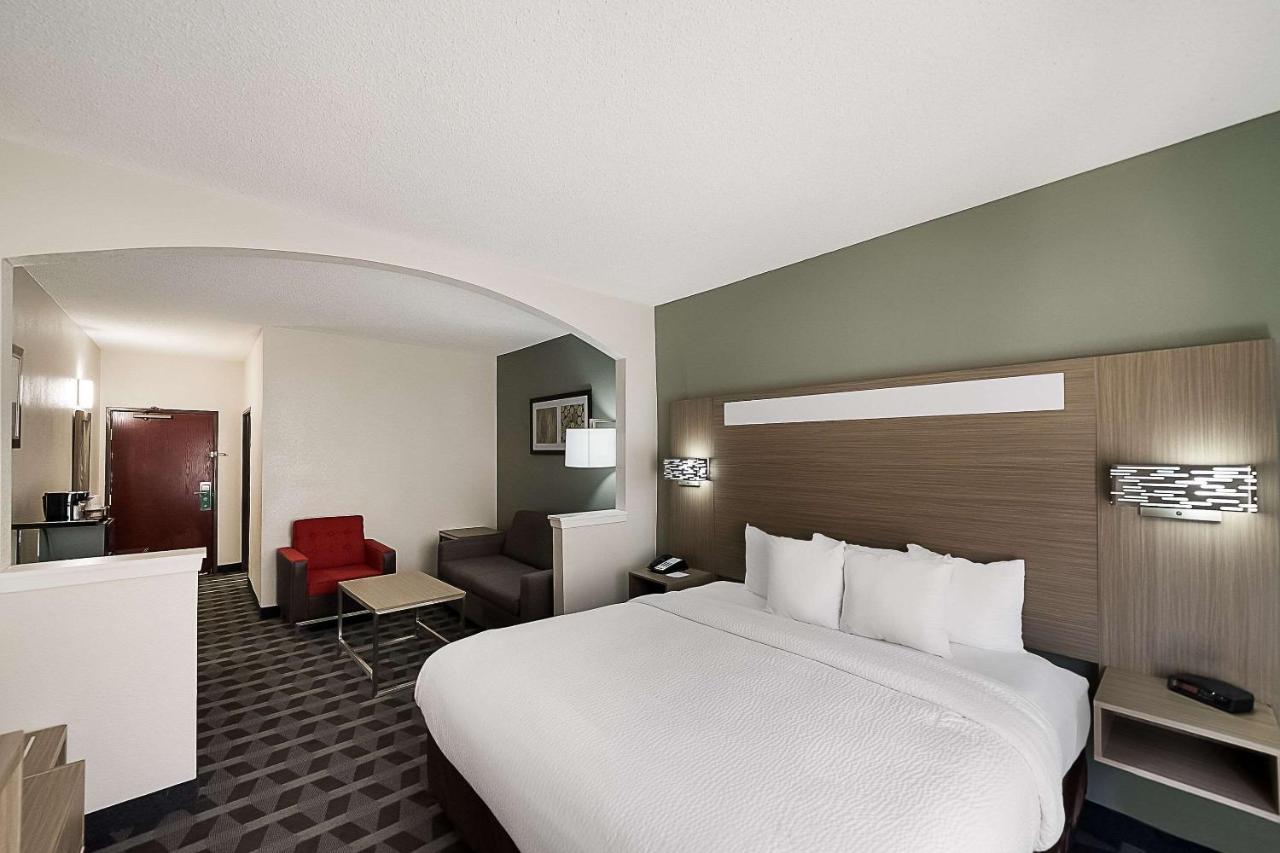 Hotel Irving DFW Airport South — photo 24