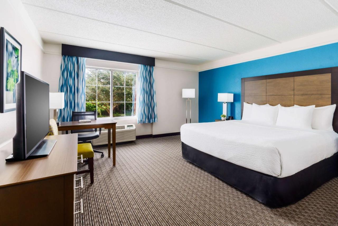 Regency Inn & Suites — photo 19