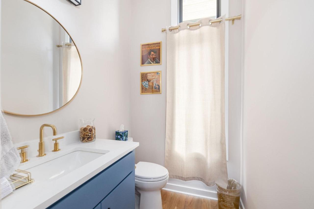 Extra Spacious 4 Bed / 4.5 Bath Music Row Home - 5