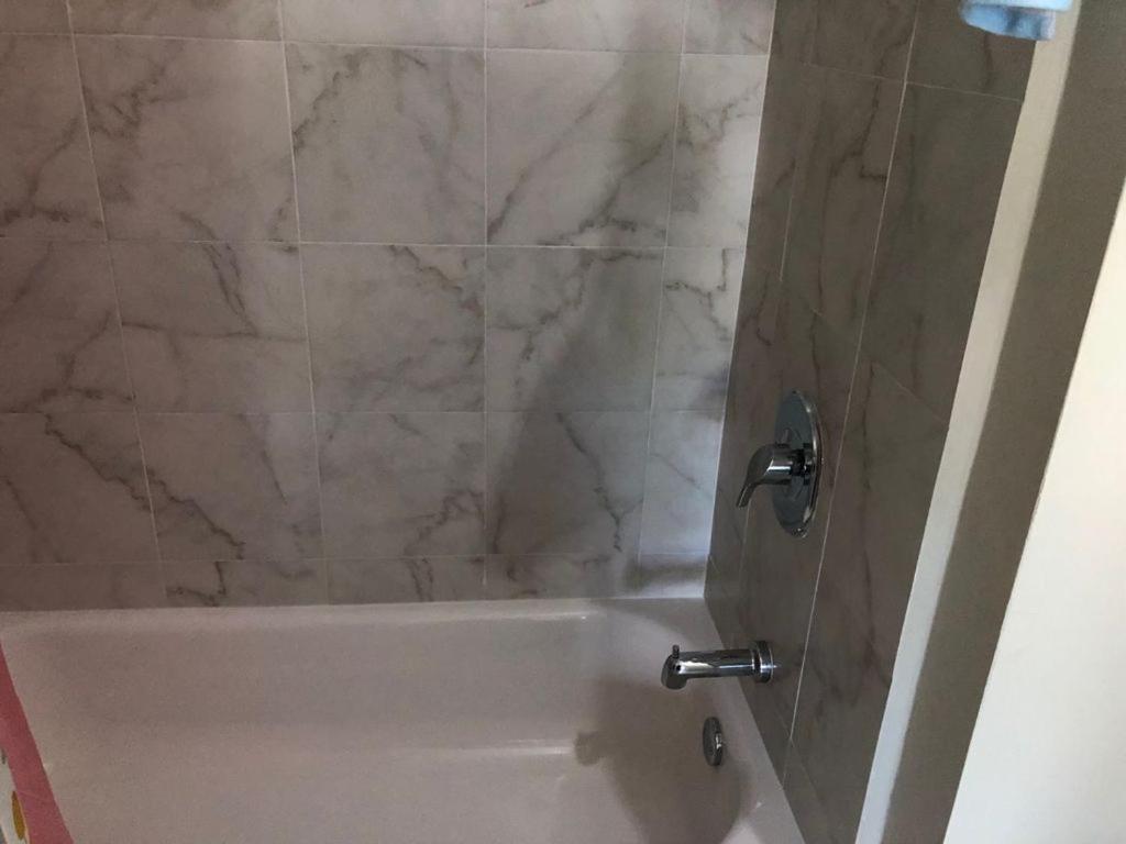 Lovely 2 BedRoom c̅ Netflix across National Stadium Kingston - 3