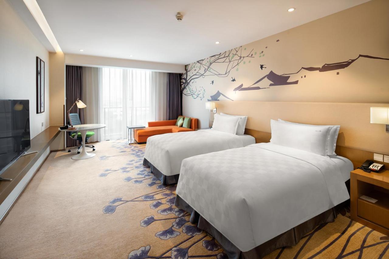 Holiday Inn Chengdu High-Tech Center, an IHG Hotel photo