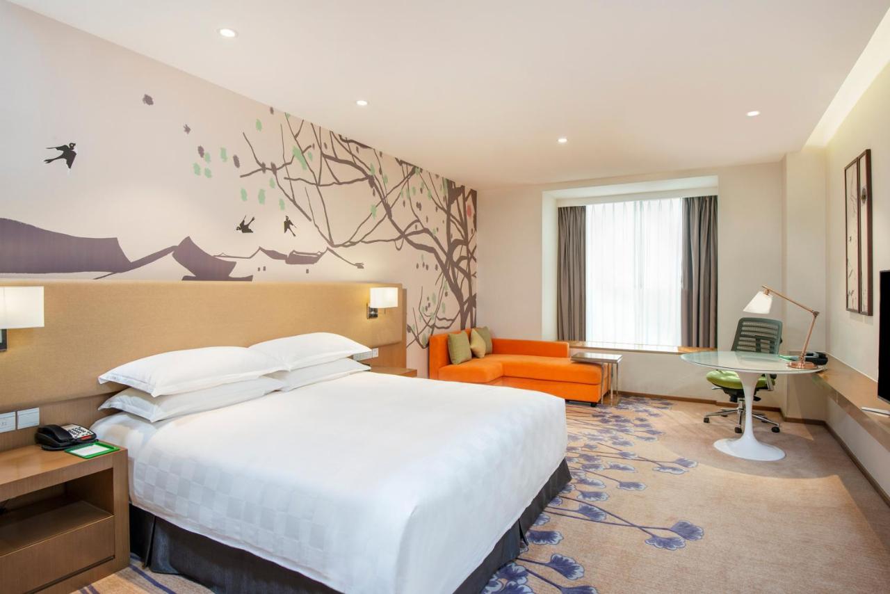 Holiday Inn Chengdu High-Tech Center, an IHG Hotel photo