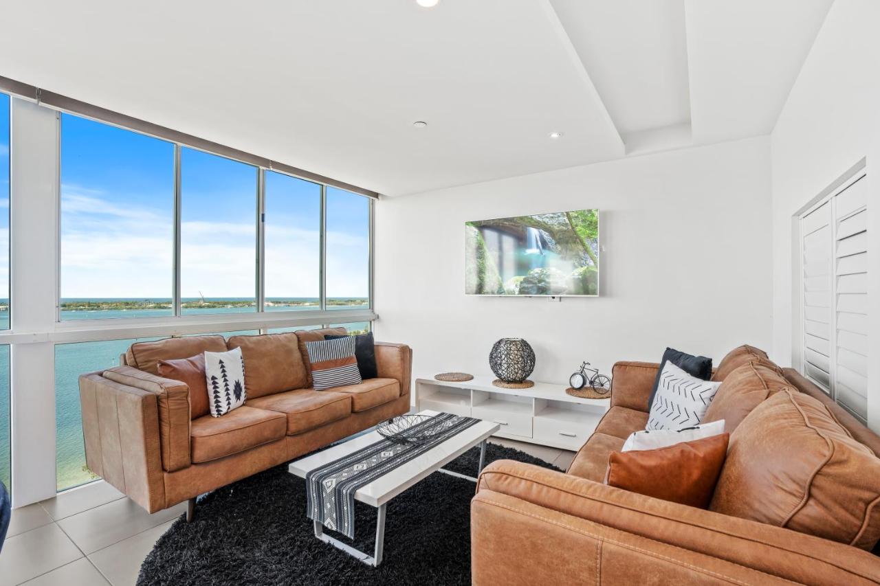 Crystal Bay On The Broadwater photo