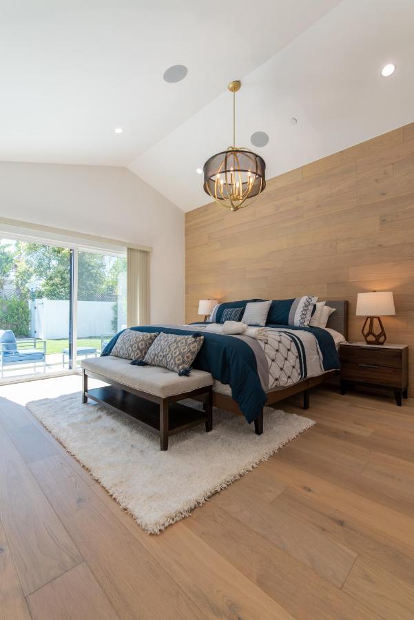 Universal Studio Stellar Home with pool and jacuzzi - 2