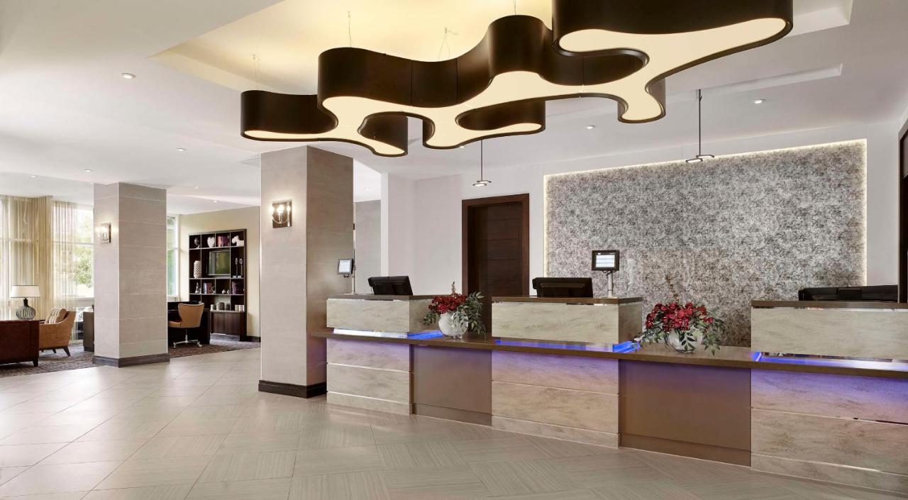DoubleTree by Hilton Woking photo
