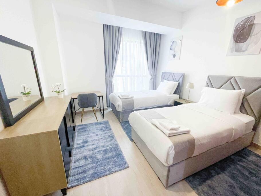 Shams Beach Front JBR apartments by HAPPY SEASON - 2