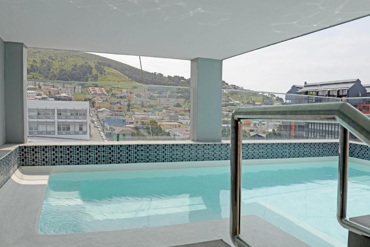 Naomi - Designer Penthouse in the Heart of Cape Town - 4