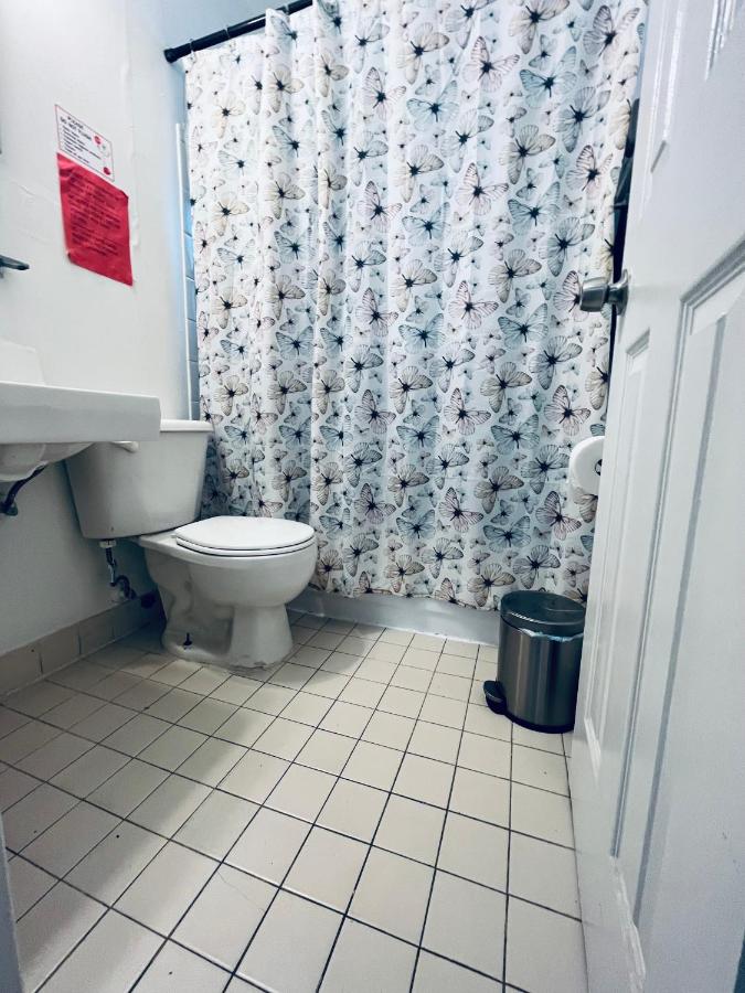 5 Minutes to downtown Apt201 - 3