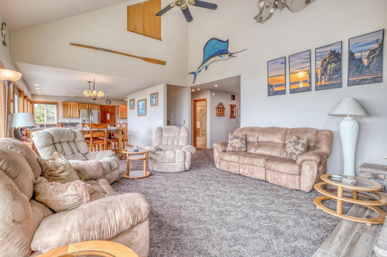Hide-A-Way Ocean Suites — photo 9