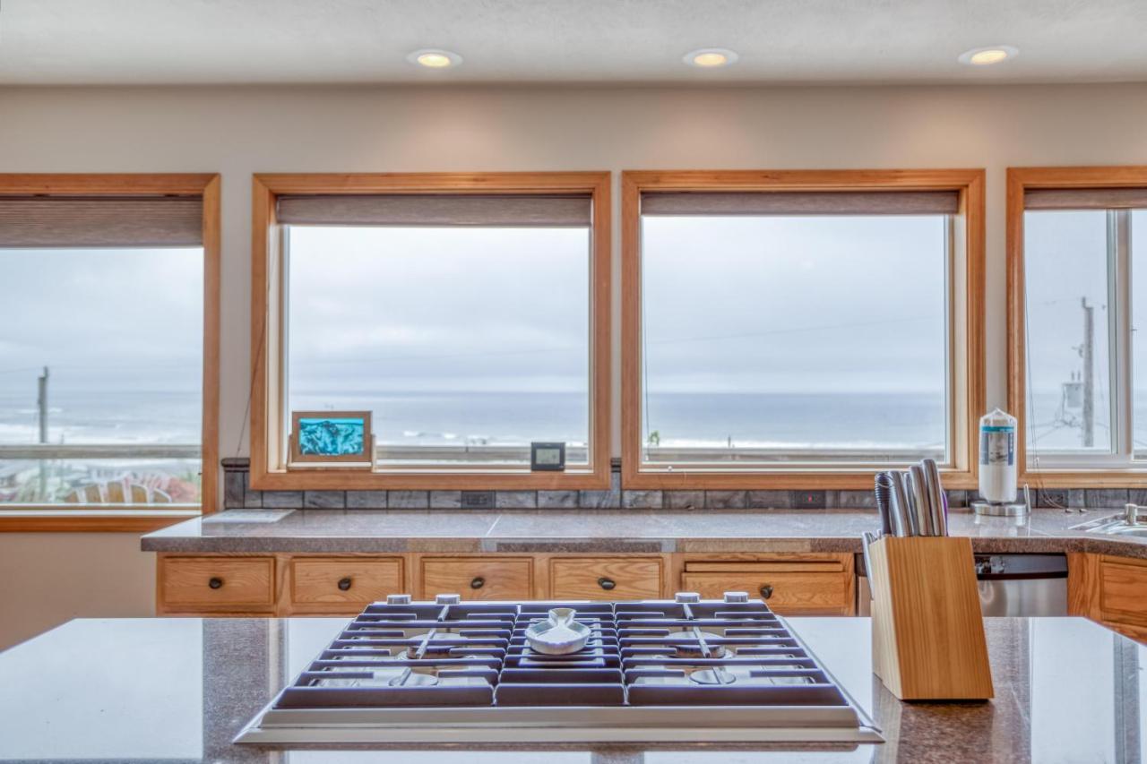 Hide-A-Way Ocean Suites — photo 13