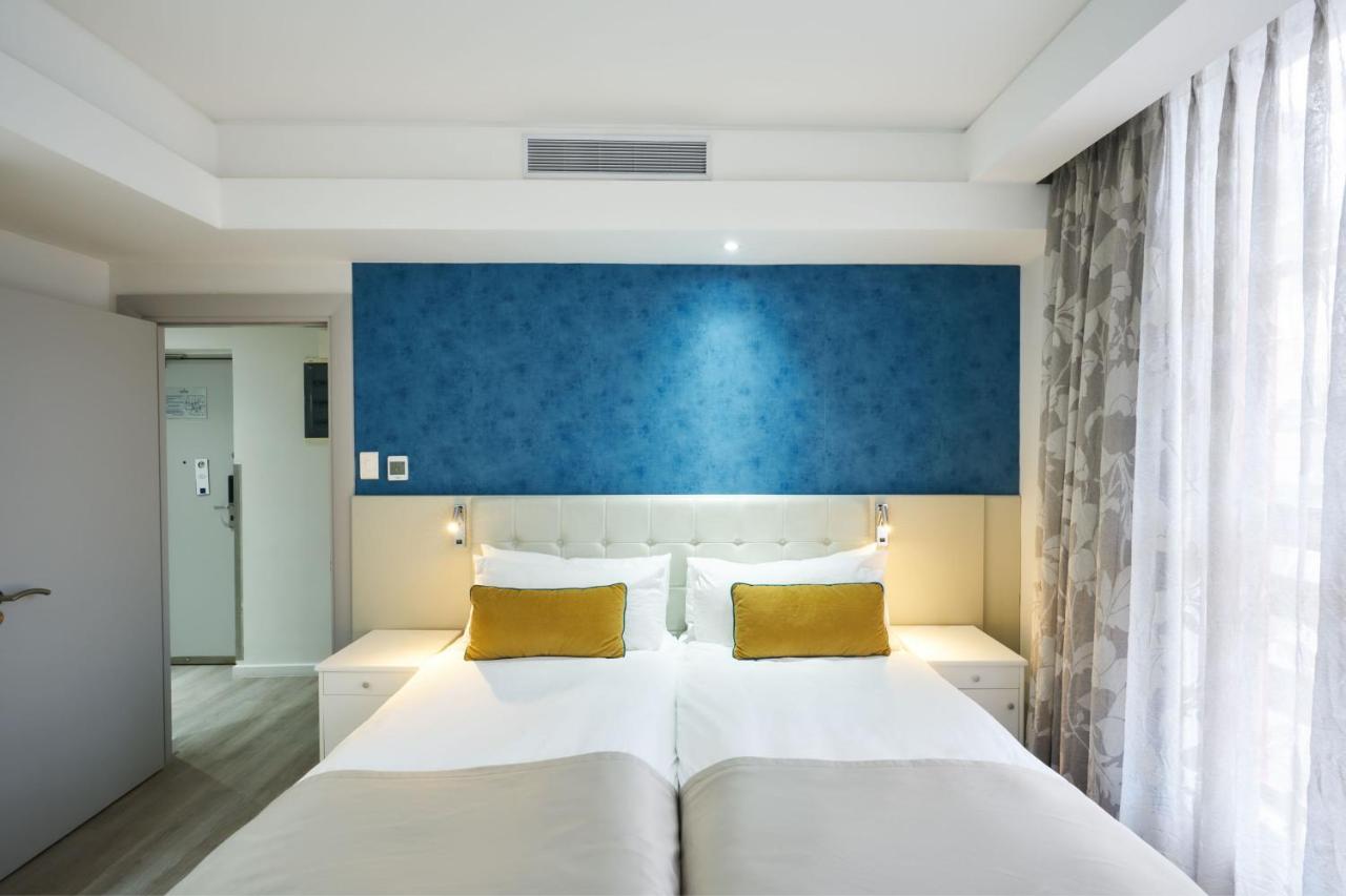 Protea Hotel by Marriott Cape Town North Wharf - 2