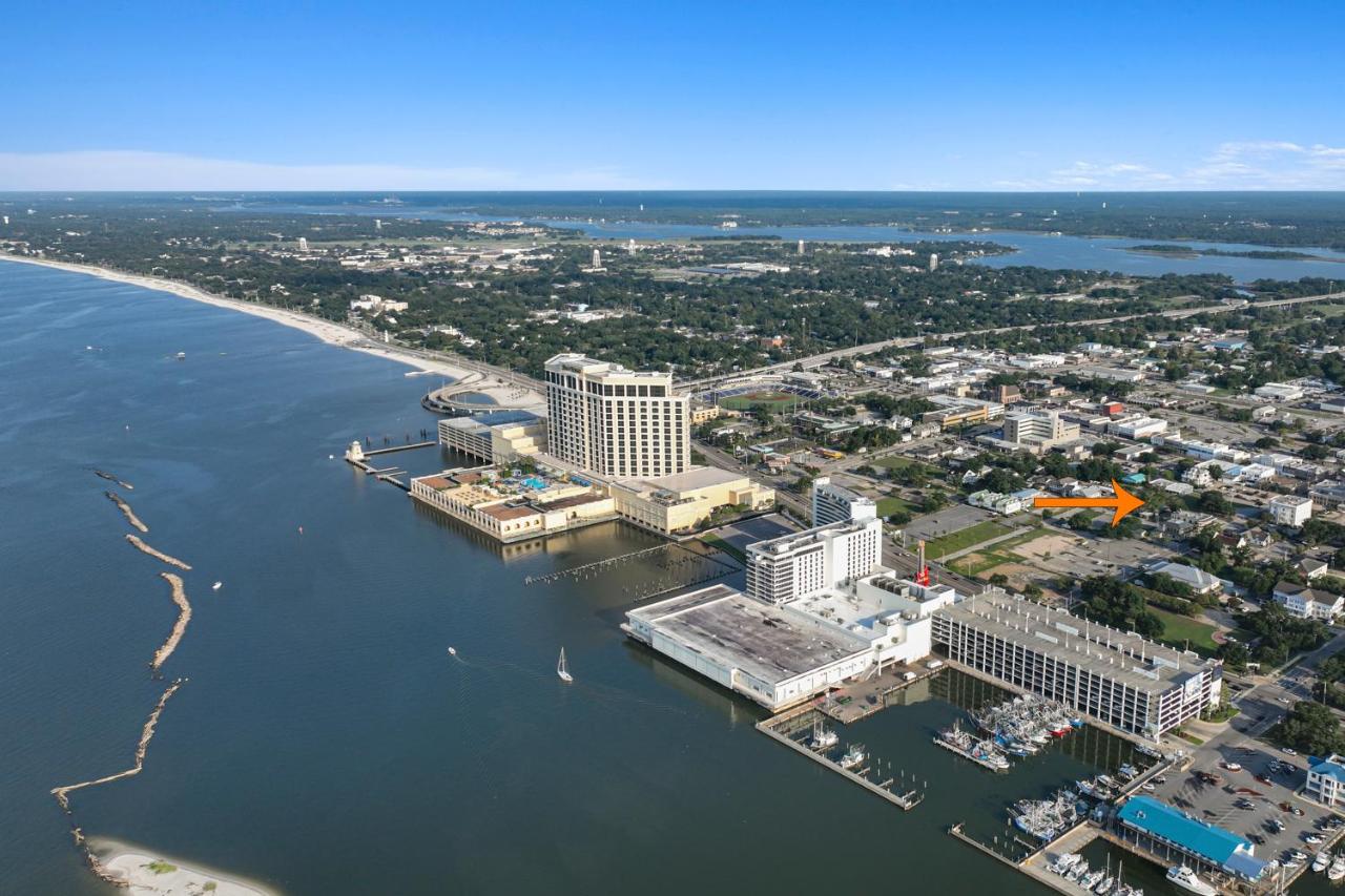 Biloxi Light House and Visitors Center