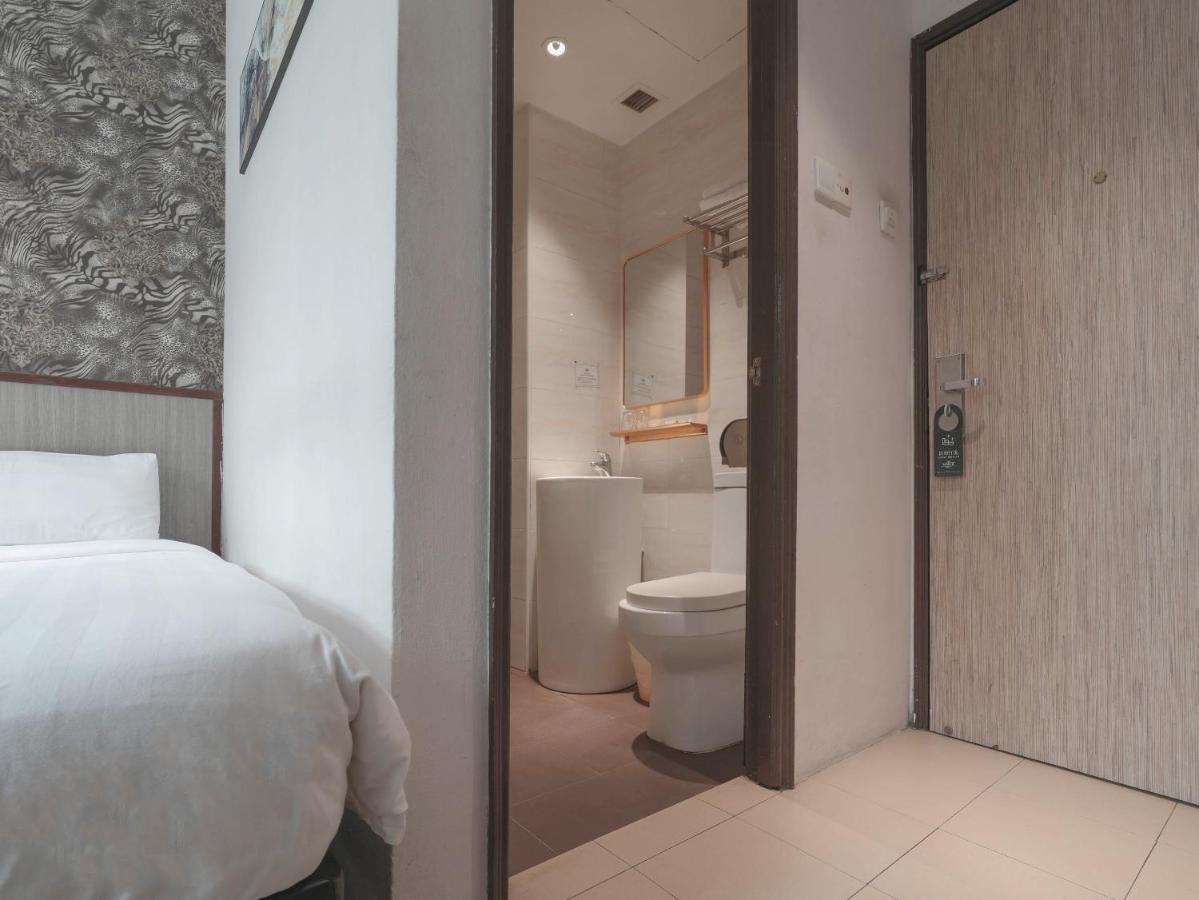 The Noble Hotel - 3