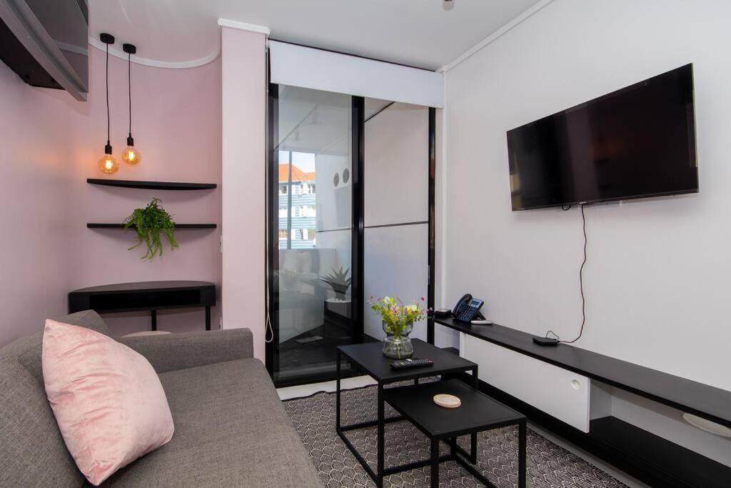 107 The Flamingo, Sea Point - 4