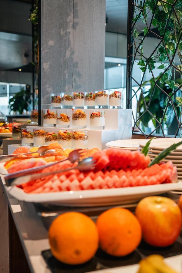 DoubleTree by Hilton Santiago Kennedy, Chile photo