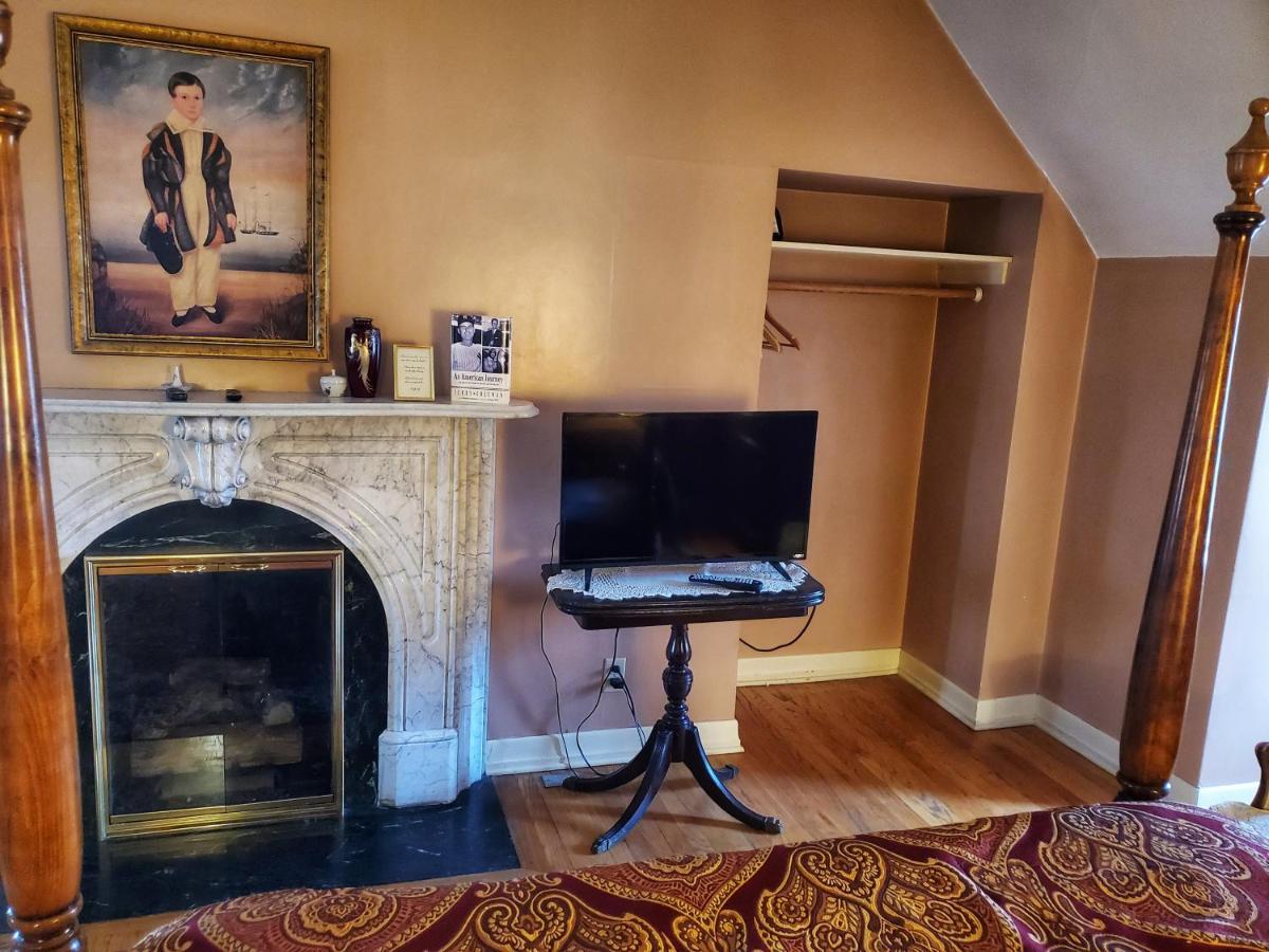 Montague Inn — photo 18
