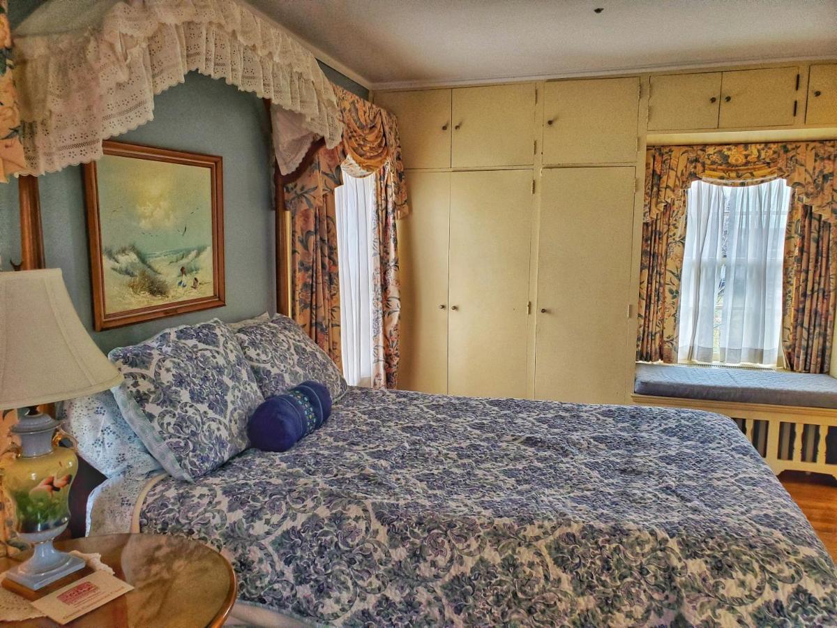 Montague Inn — photo 12