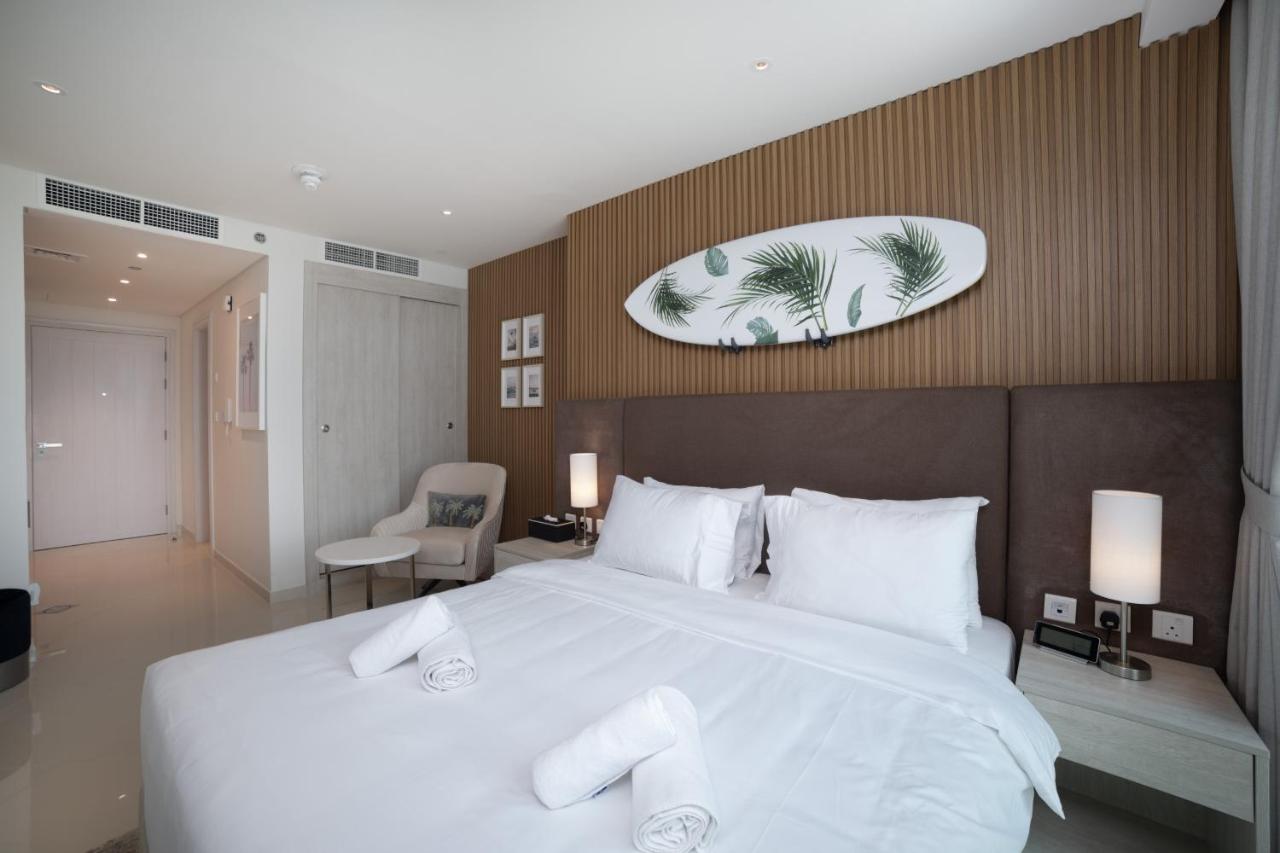 Chic Palm Studio with Sea View & Infinity Pool - 2